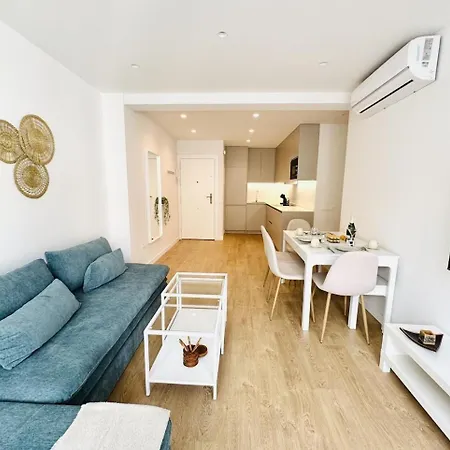Family Apartment In The Malaga City Center Exterior photo