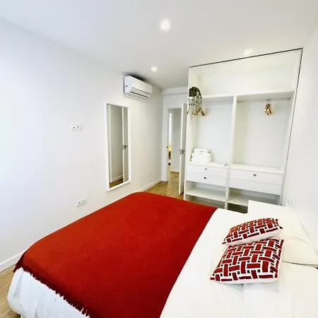 Family Apartment In The Malaga City Center Exterior photo